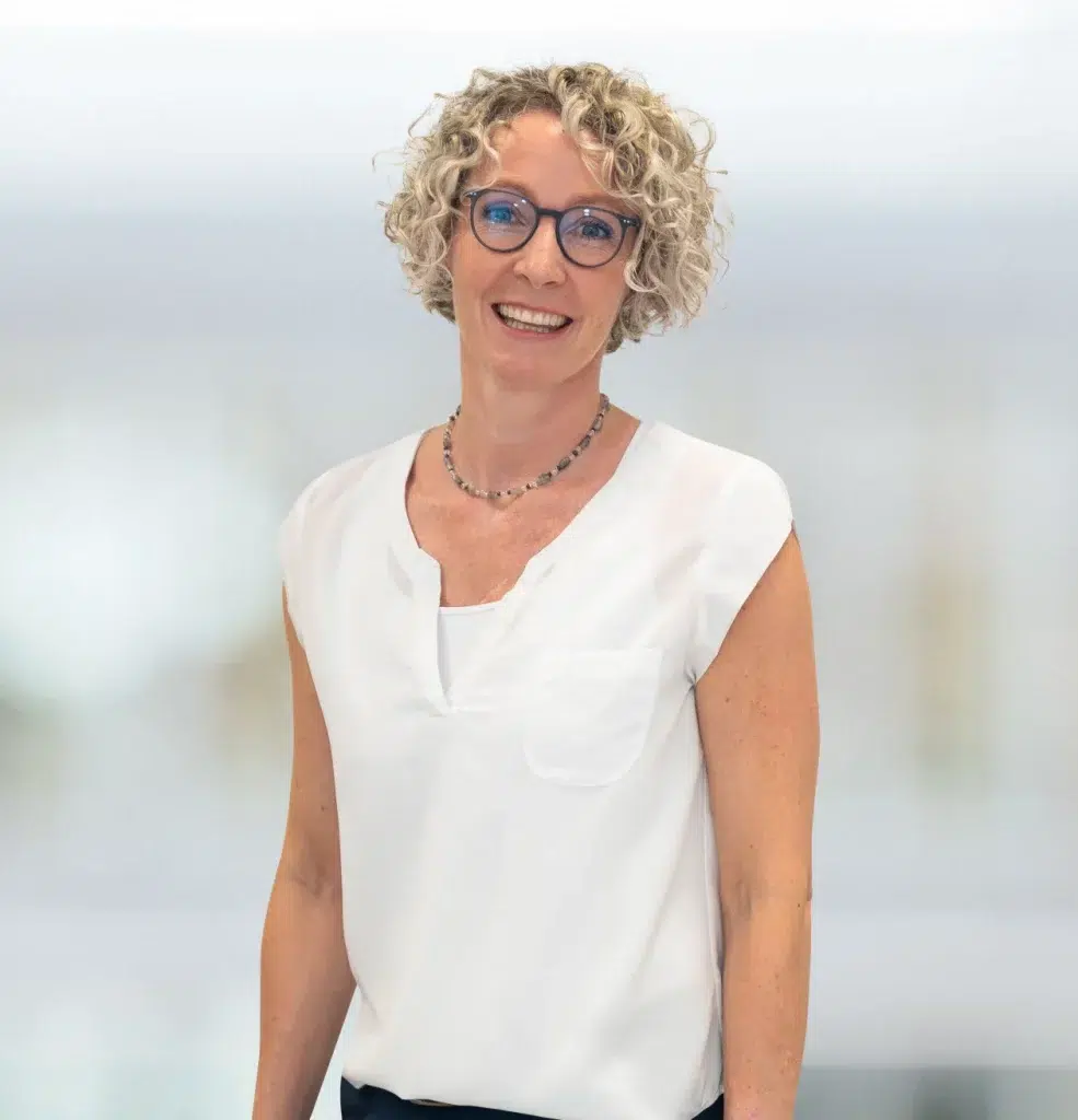 Claudia Gondermann – Geschäftsführende Apothekerin der Gondermann Apotheken, Ihre Ansprechpartnerin für pharmazeutische Kompetenz und persönliche Beratung.